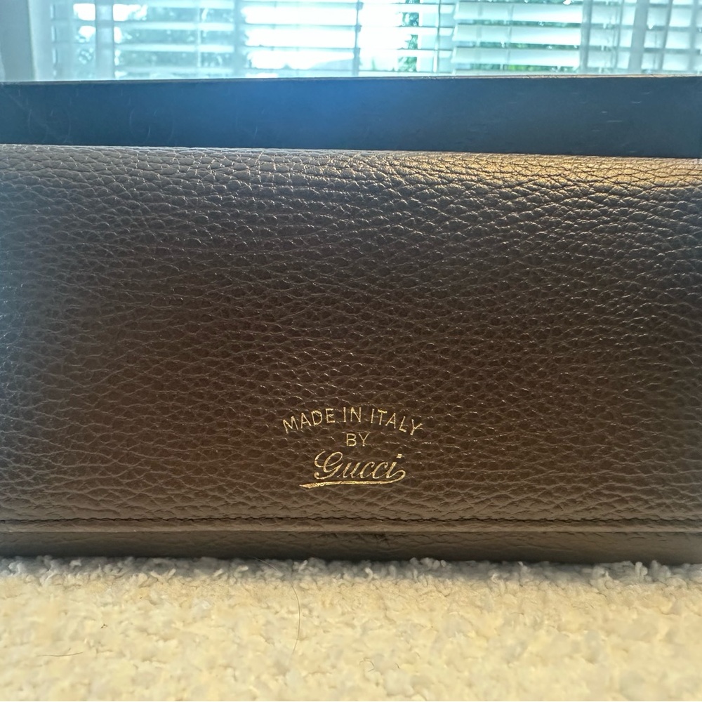 Gucci Brown Leather Wallet with Gold Logo